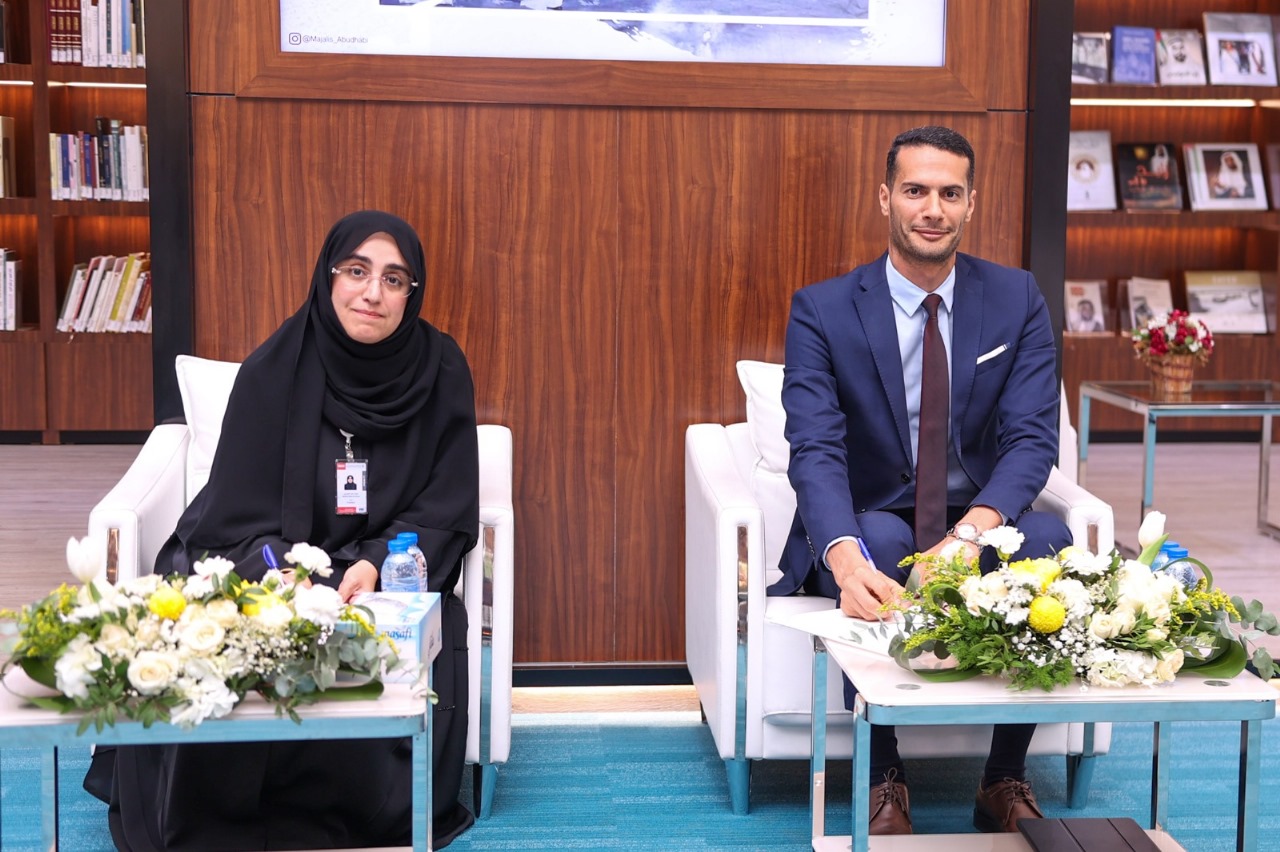 مكتبة الفجيرة الرقمية توقع اتفاقية شراكة مع مكتبة جامعة الإمارات لدعم البحث العلمي وتبادل المعرفة